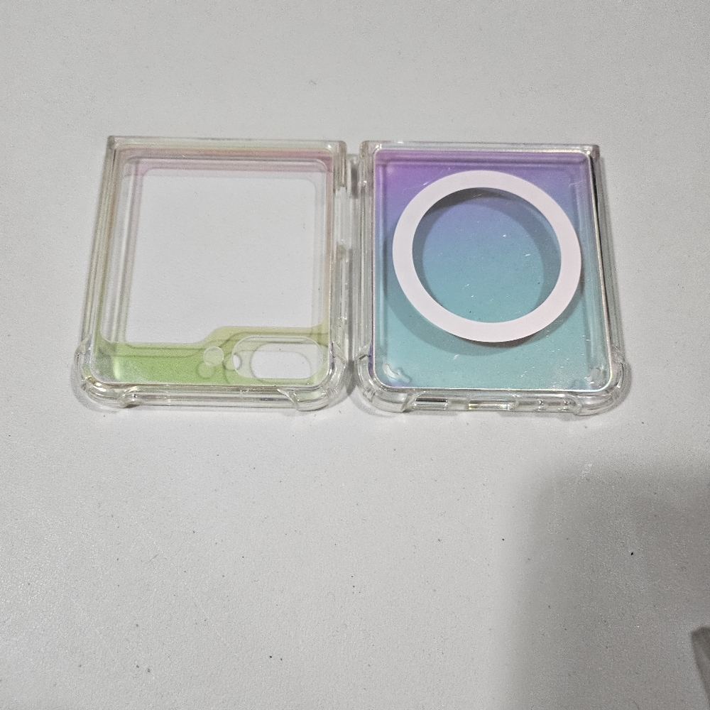 NWT Iridescent With Mag Safe Phone Cover for Samsung Flip 5